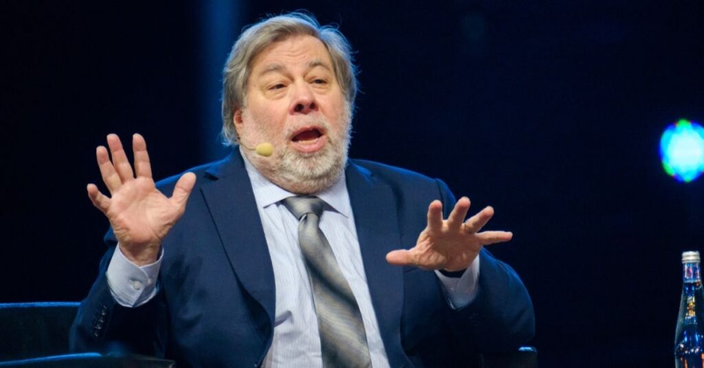 Steve Wozniak incursiona en el turismo espacial WORTEV
